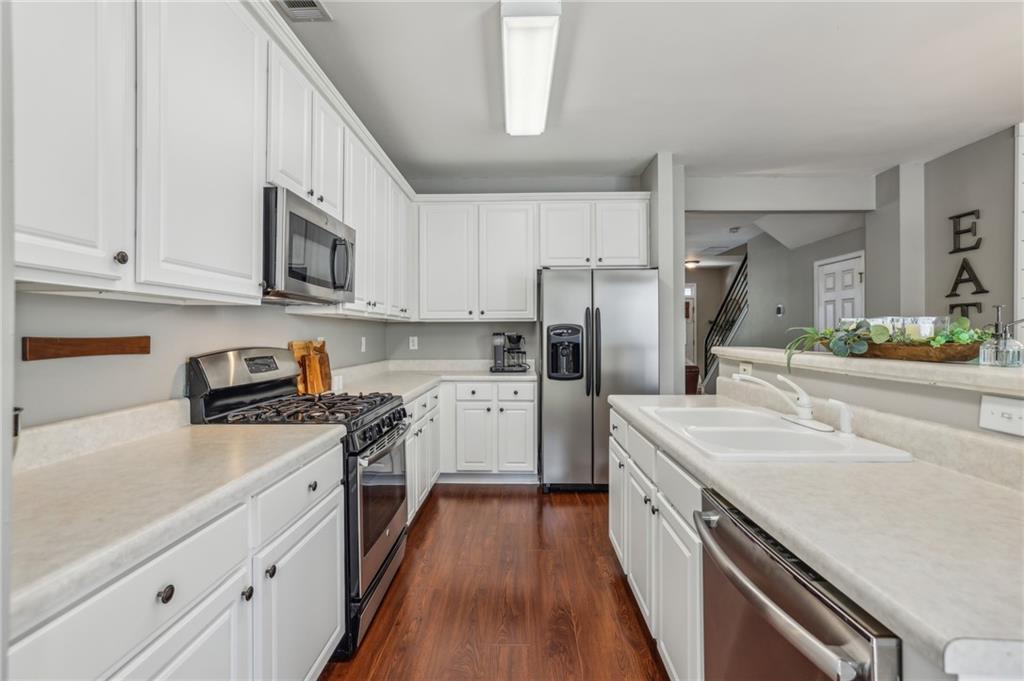 575 Gale Court, Alpharetta, Georgia image 13