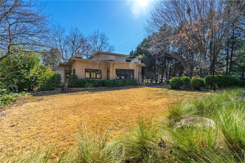 1181 Fairview Road NE