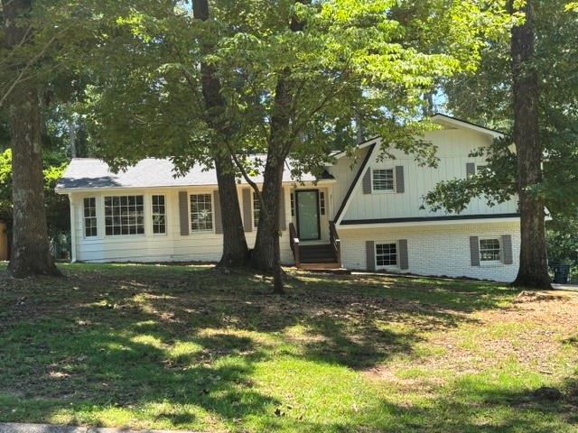 2511 Due West Circle NW