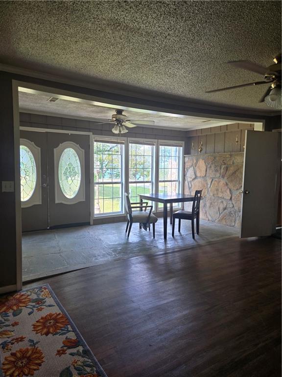 8442 Scenic Highway