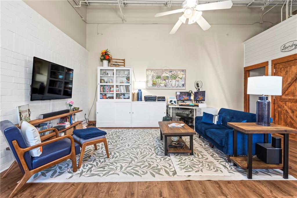 5097 Peachtree Road i
