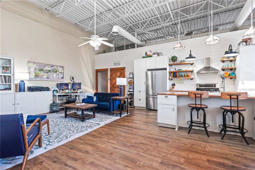 5097 Peachtree Road i
