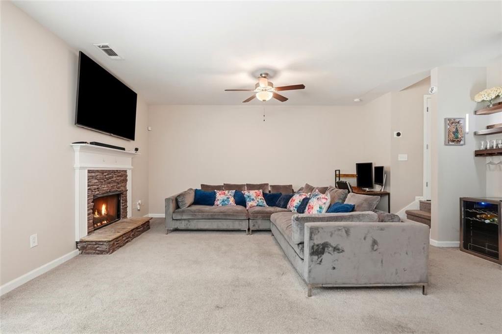 485 Arrowhead Drive