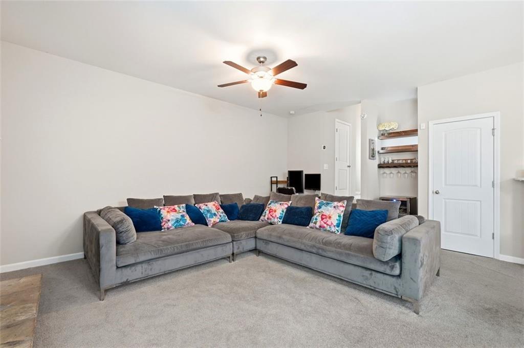 485 Arrowhead Drive