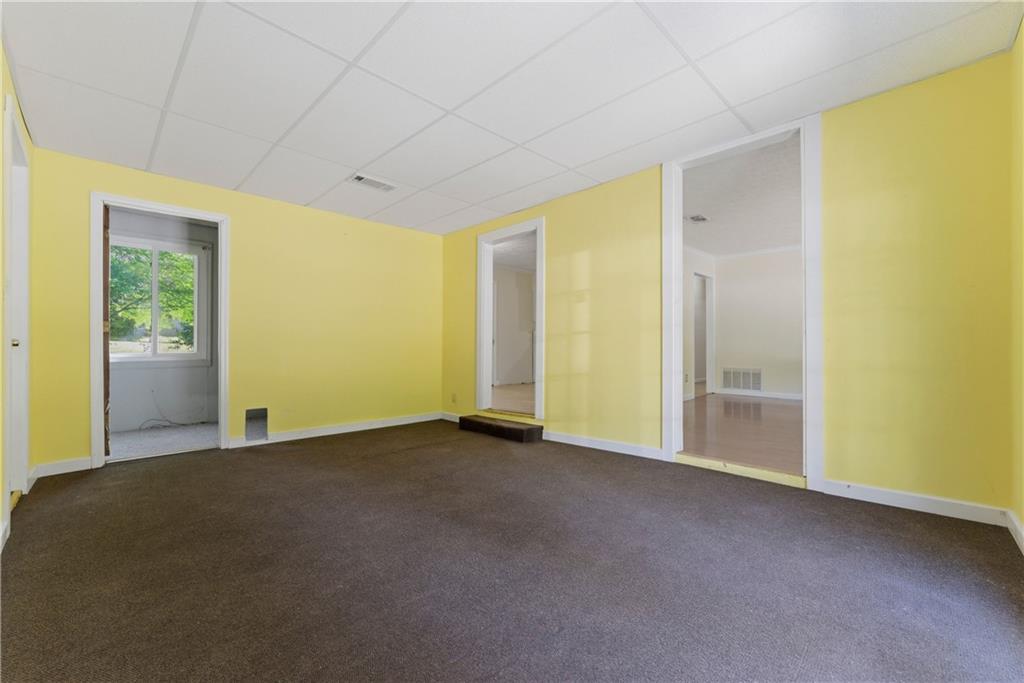 1303 Cottonwood Court NW