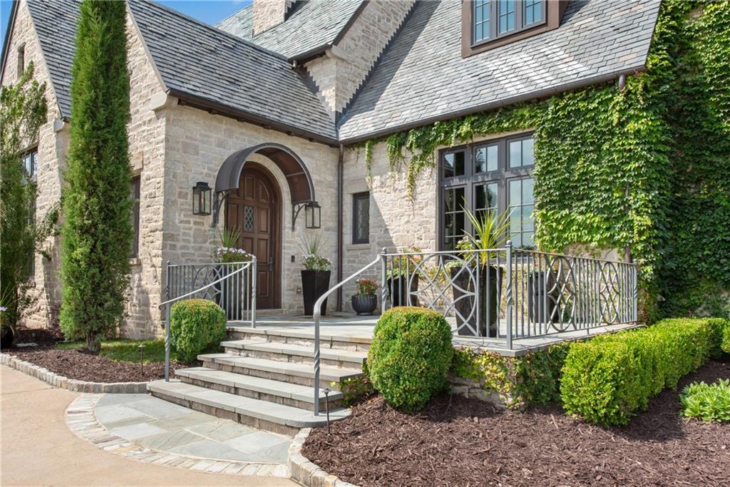 560 Lost River Bend