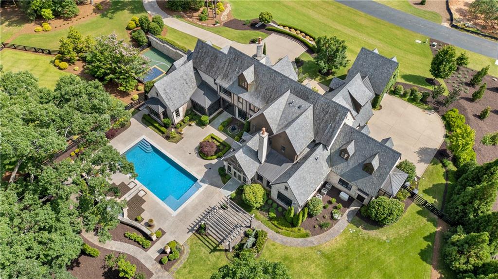 560 Lost River Bend
