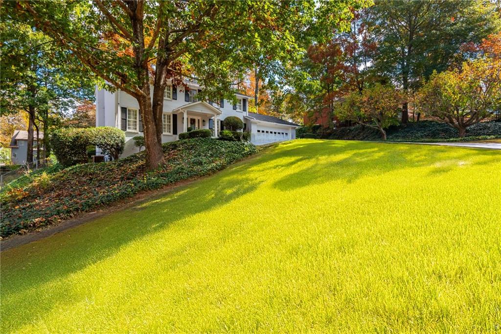 870 Richmond Hill Drive, Marietta, Georgia image 6