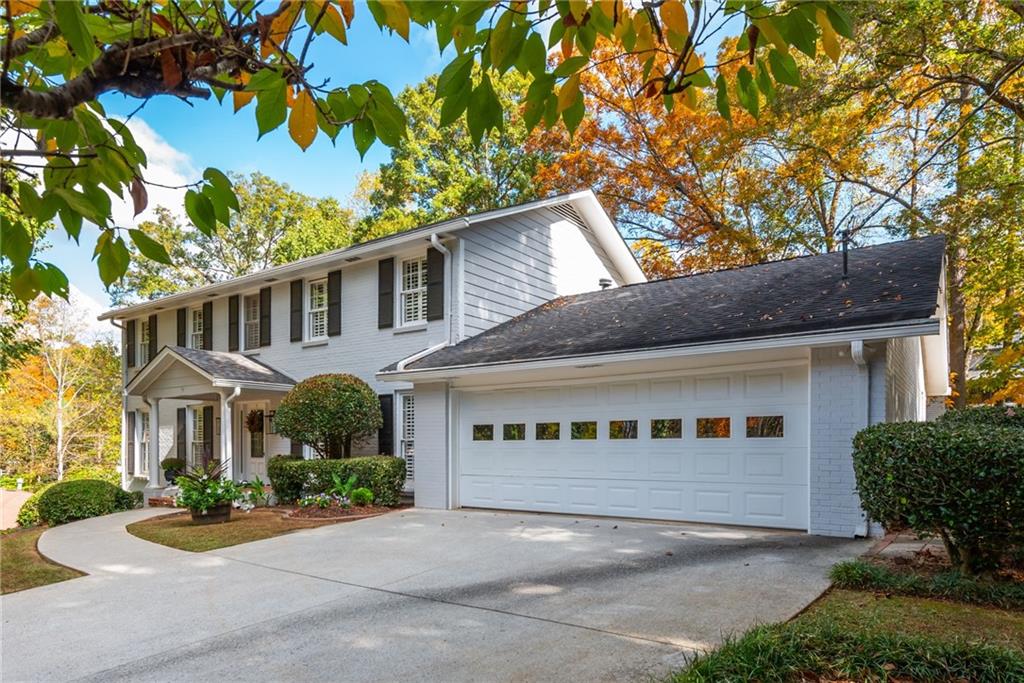 870 Richmond Hill Drive, Marietta, Georgia image 2
