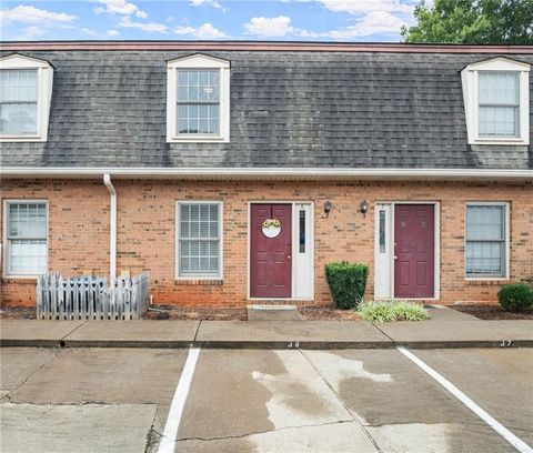 A home in Oakwood