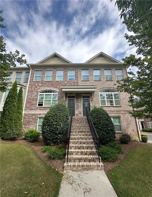 Discover your perfect rental here in the upscale gated community of Abberley Township!! This award-winning, 3-story home boasts a meticulously maintained interior. The bright and level finished first floor serves as a versatile space, while hardwood floors extend throughout the main level. The gourmet kitchen features granite countertops, an oversized island, cherry cabinets, and stainless steel appliances. The cozy family room offers a perfect place to unwind. Elegant iron baluster stairs lead to comfortable bedrooms, stylishly tiled bathrooms, and beautiful light fixtures. The rear-entry 2-car garage provides convenience. Community is complete with pool and tennis courts for your enjoyment! Located in the top-rated North Fulton school district and close to GA 400, corporate headquarters, and all amenities. Don’t miss this opportunity!