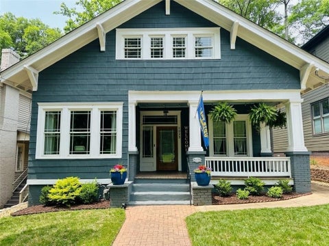 Photo of 1033 Oak Street SW, Atlanta, GA 30310 (MLS # 7853316)