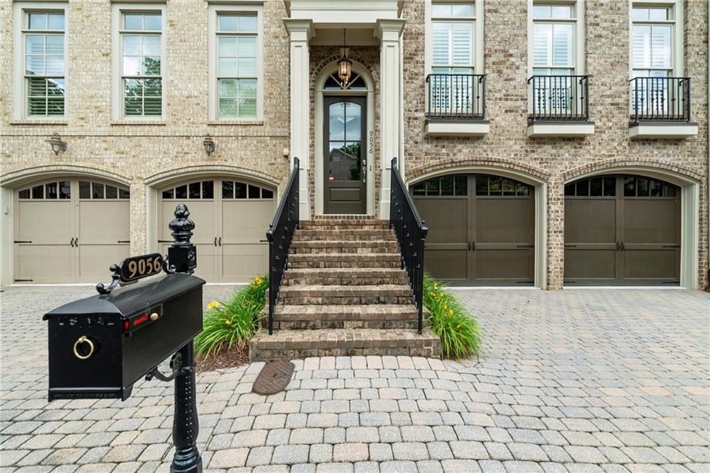9056 Riverbend Manor, Alpharetta, Georgia image 2