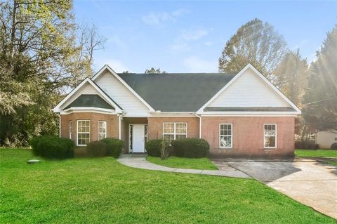 A home in Ellenwood