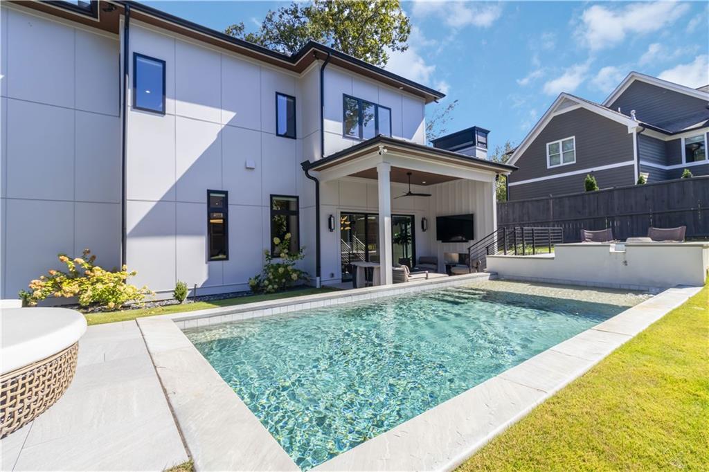 2824 Ashford Road NE