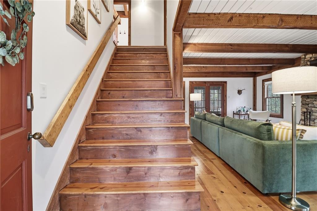 110 Sleeping Fawn Knoll