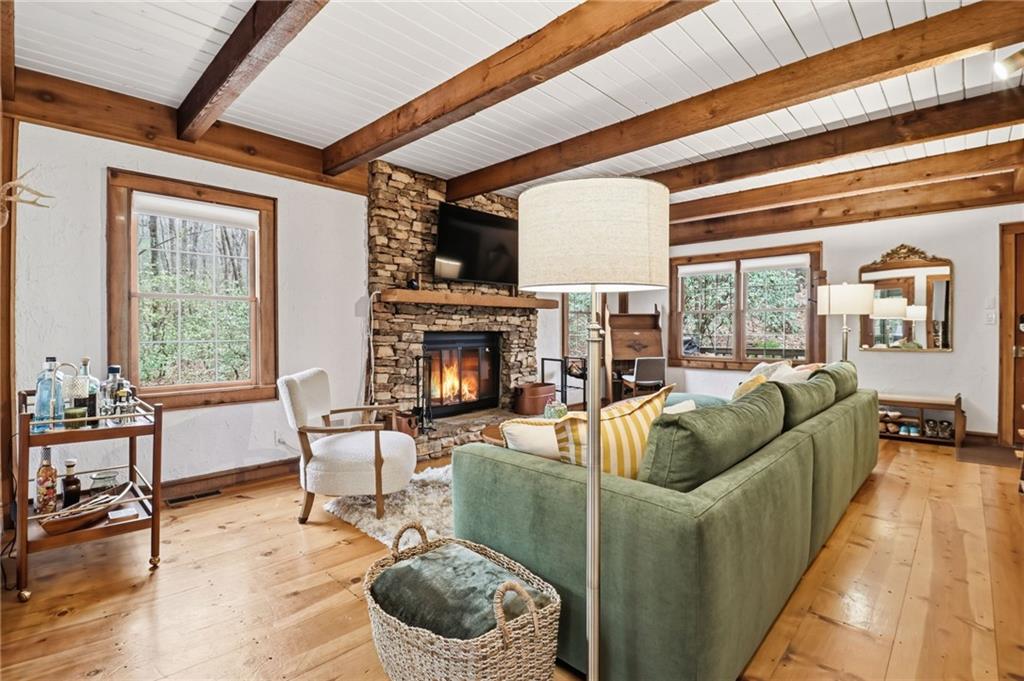 110 Sleeping Fawn Knoll