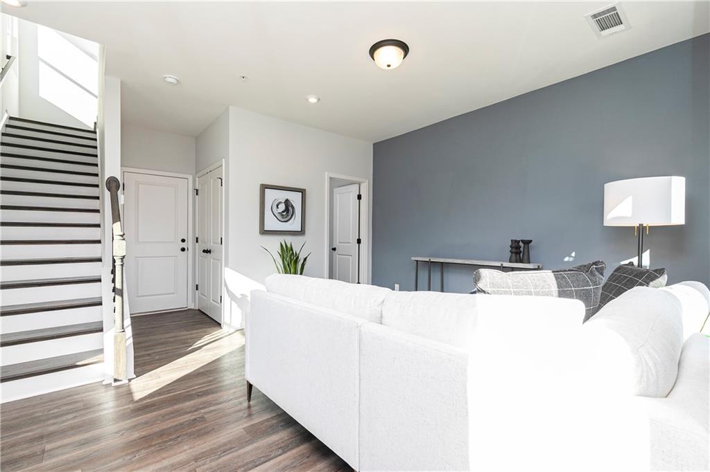 339 Skylar Way, Atlanta, Georgia image 4