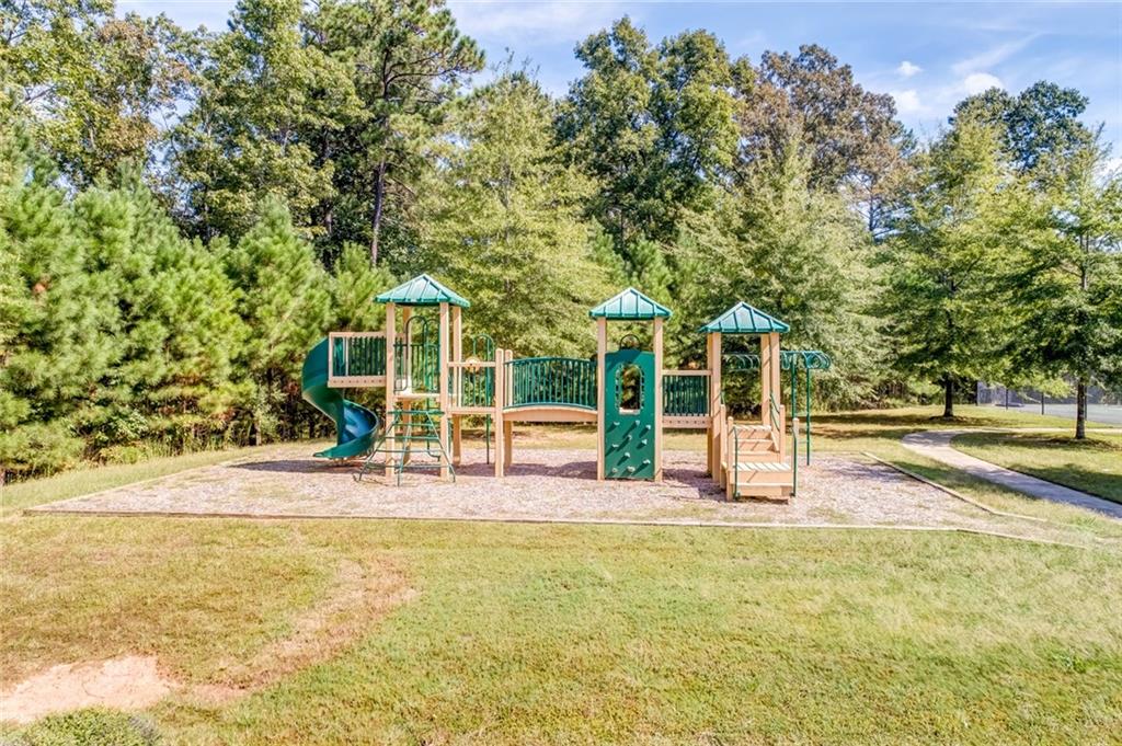 125 Spring Lake Lane, White, Georgia image 3