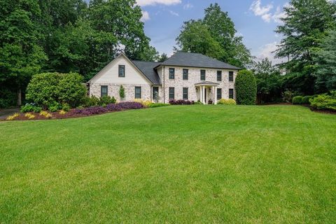 Homes For Sale - 425 Millbrook Trace<br/> Marietta, GA 30068