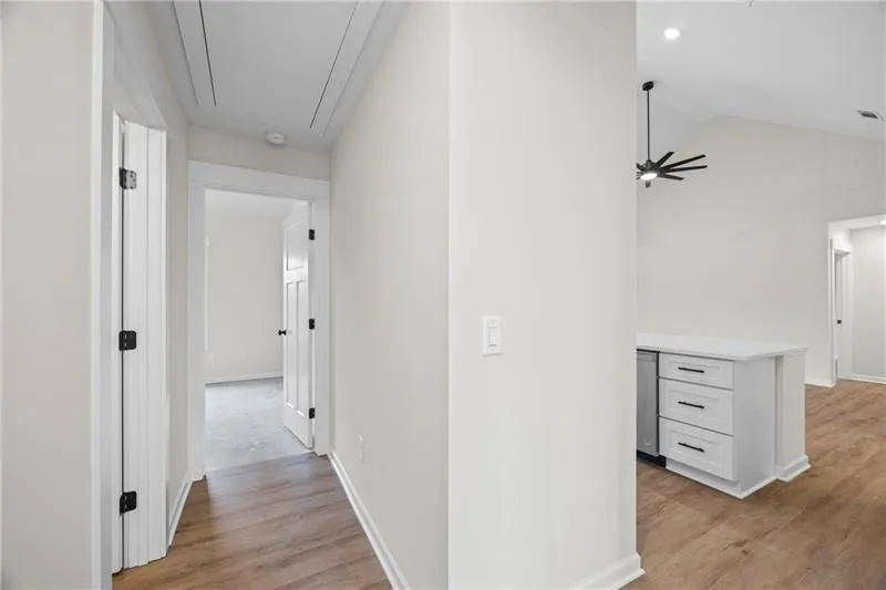 Toccoa, Georgia 30577, United States, 4 Bedrooms Bedrooms, ,2 BathroomsBathrooms,Residential,Active,16467