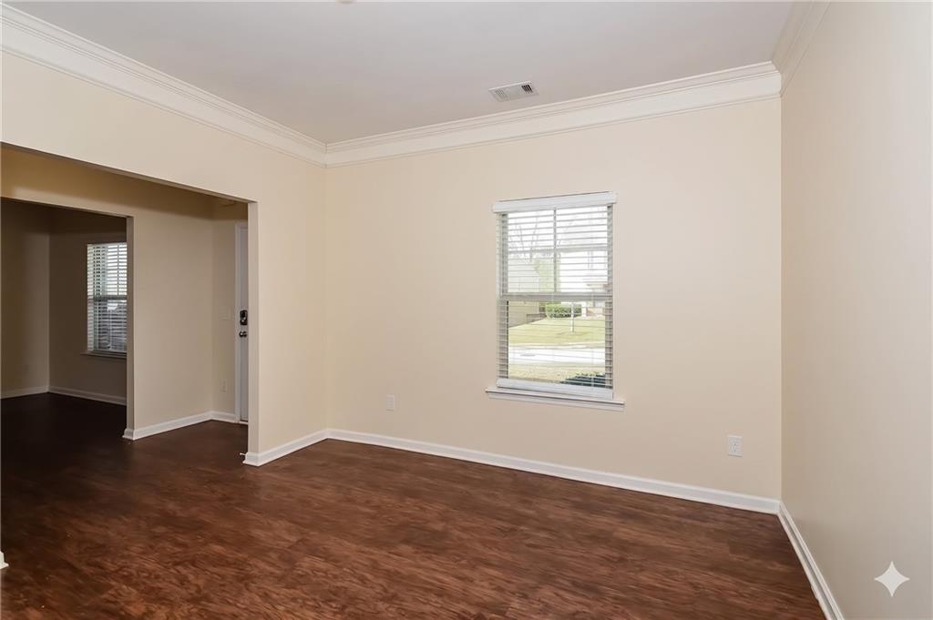 400 Village Broad Street