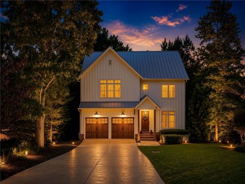 Homes For Sale - 4594 Lakeview Lane<br/> Gainesville, GA 30504