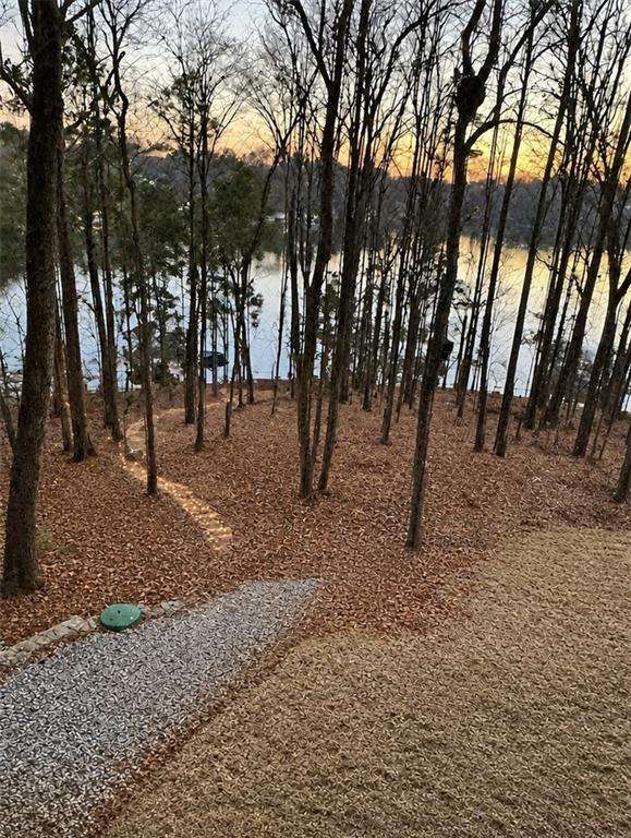 4594 Lakeview Lane