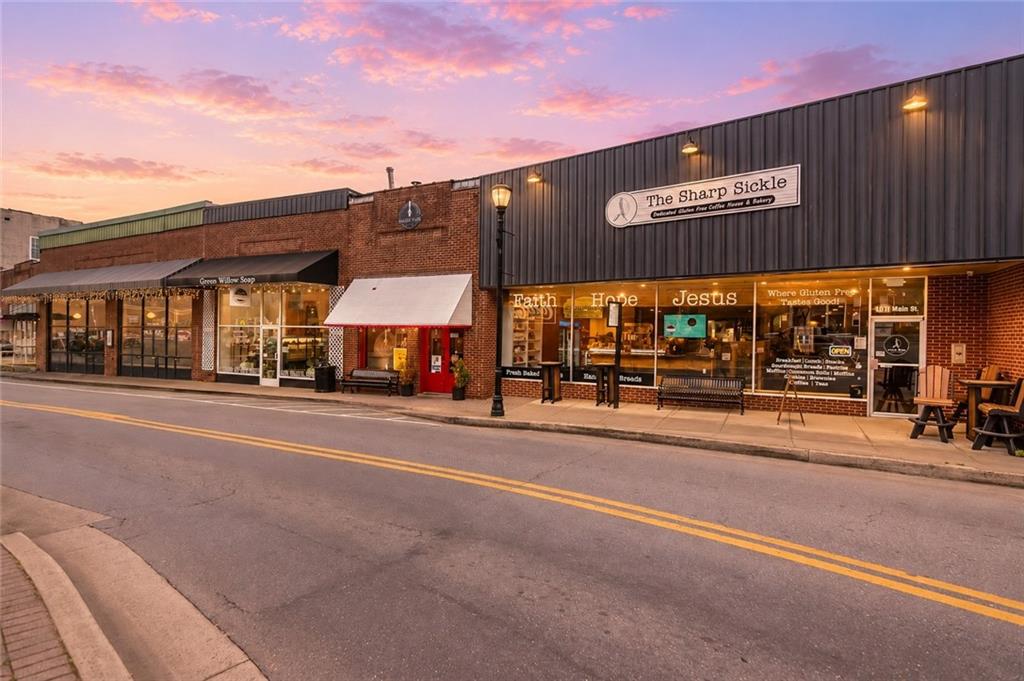 28 N Main Street