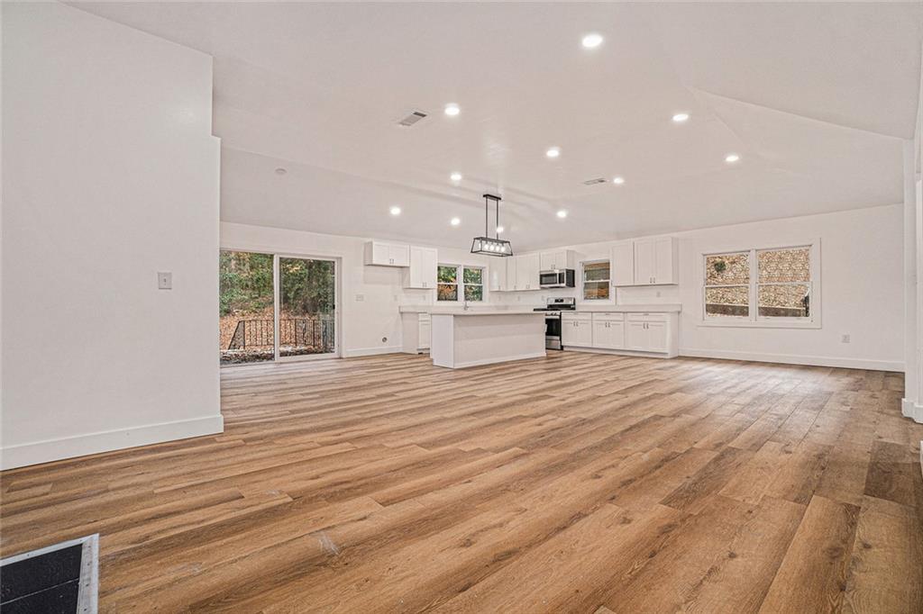 2825 Baker Ridge Drive NW