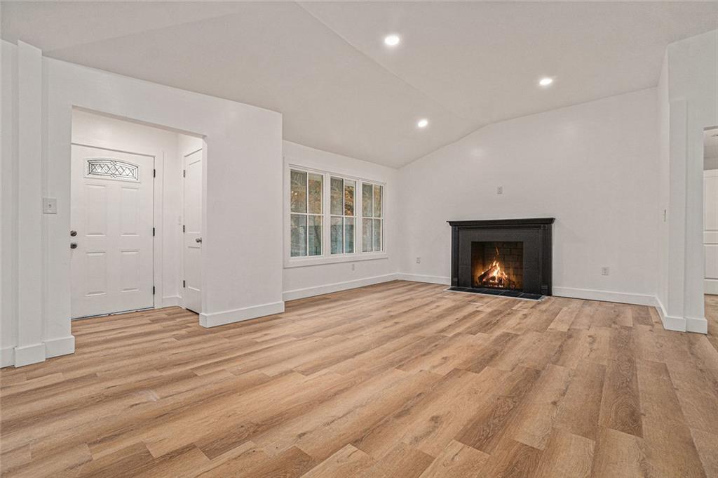 2825 Baker Ridge Drive NW