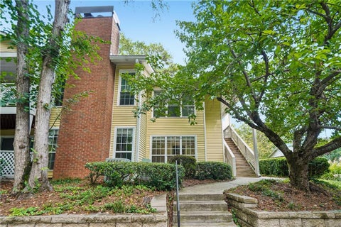 Condo For Sale - 6818 Glenridge Drive #H<br/> Atlanta, GA 30328