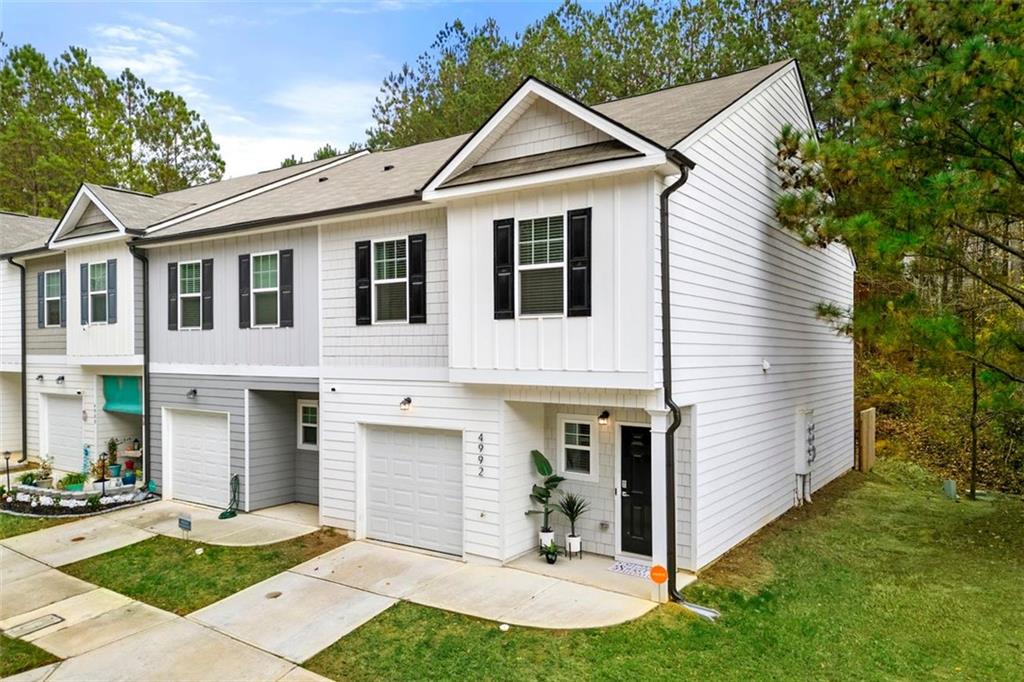 4992 Lower Elm Street