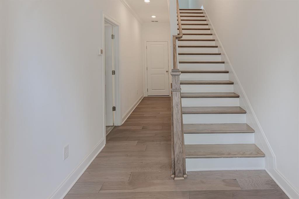 6595 BEACON Drive