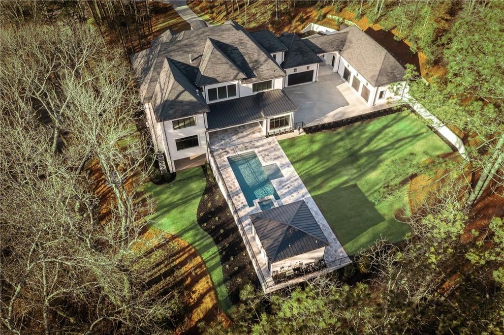 5211 Powers Ferry Road