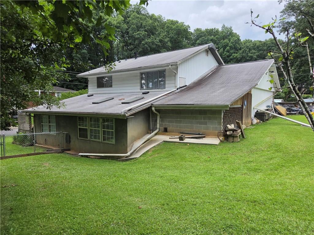 3273 Pin Oak Circle