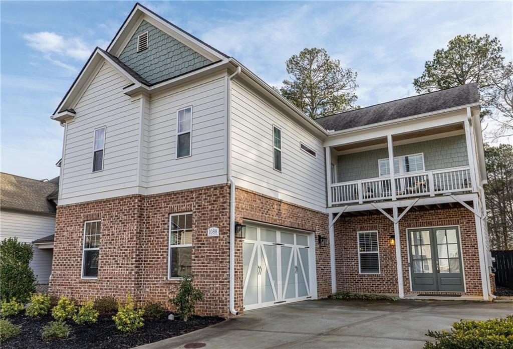 1088 Heatherland Drive NE