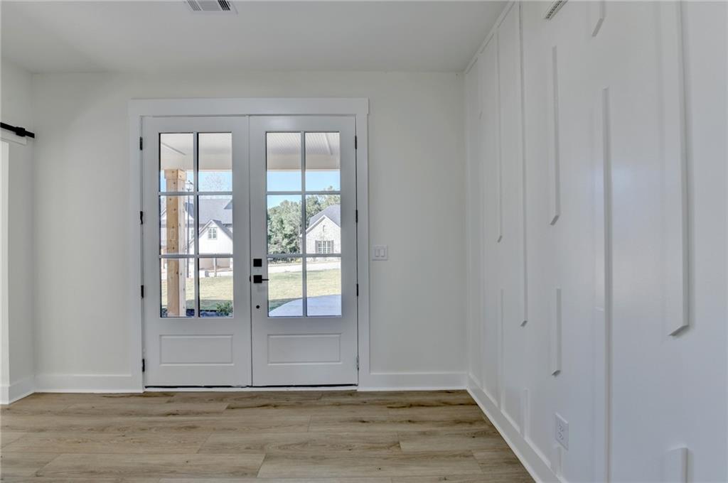 5643 Meadow View Drive