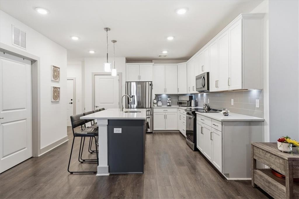 3211 Orwell Way 4202