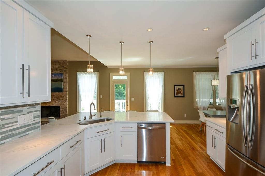 3740 Duckcove Way, Cumming, Georgia image 14