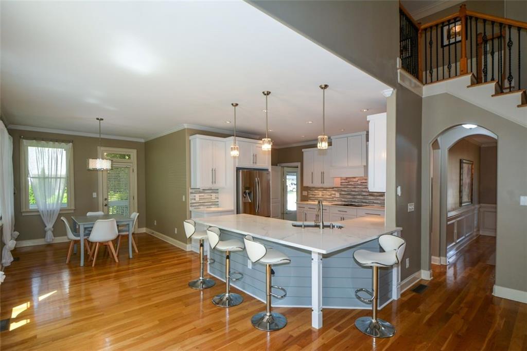 3740 Duckcove Way, Cumming, Georgia image 3