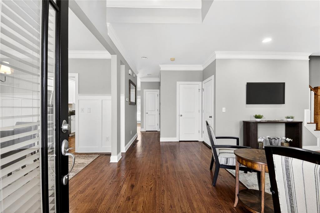 1613 Dupont Commons Drive NW