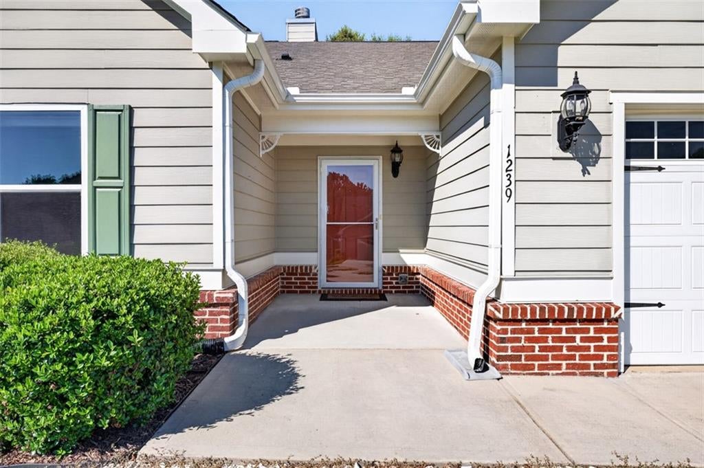 1239 Oak Springs Way