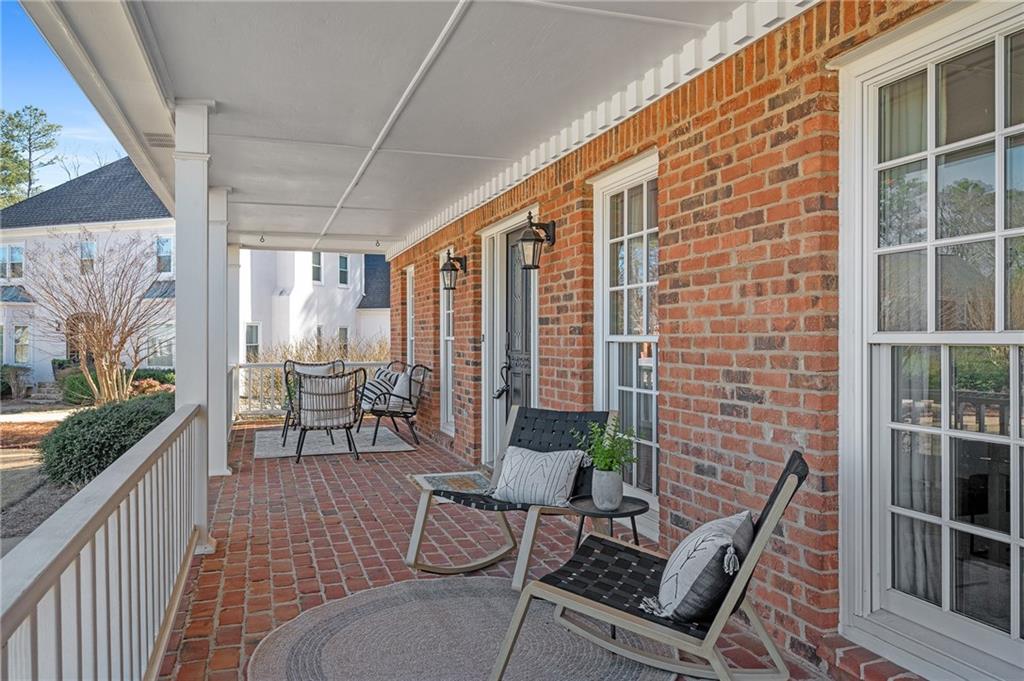 950 Mountain Brook Lane NW