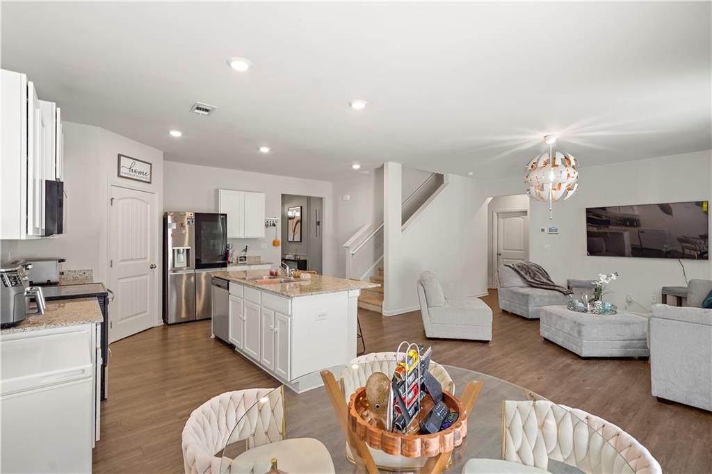 499 Walnut Grove Way