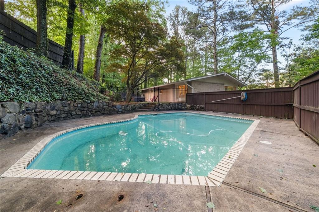 1583 Nantahalla Court, Atlanta, Georgia image 18