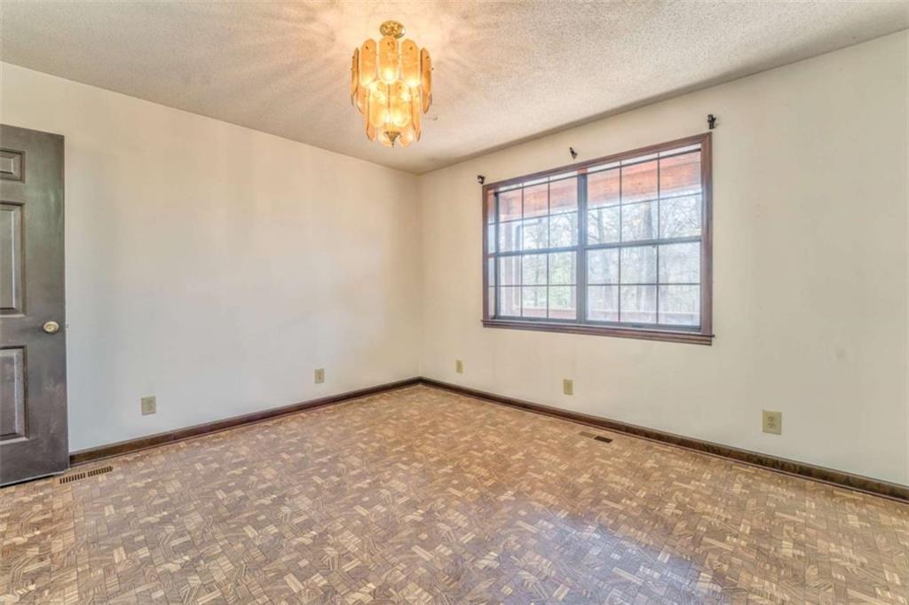 331 Kansas Dr, Trion, Georgia image 9