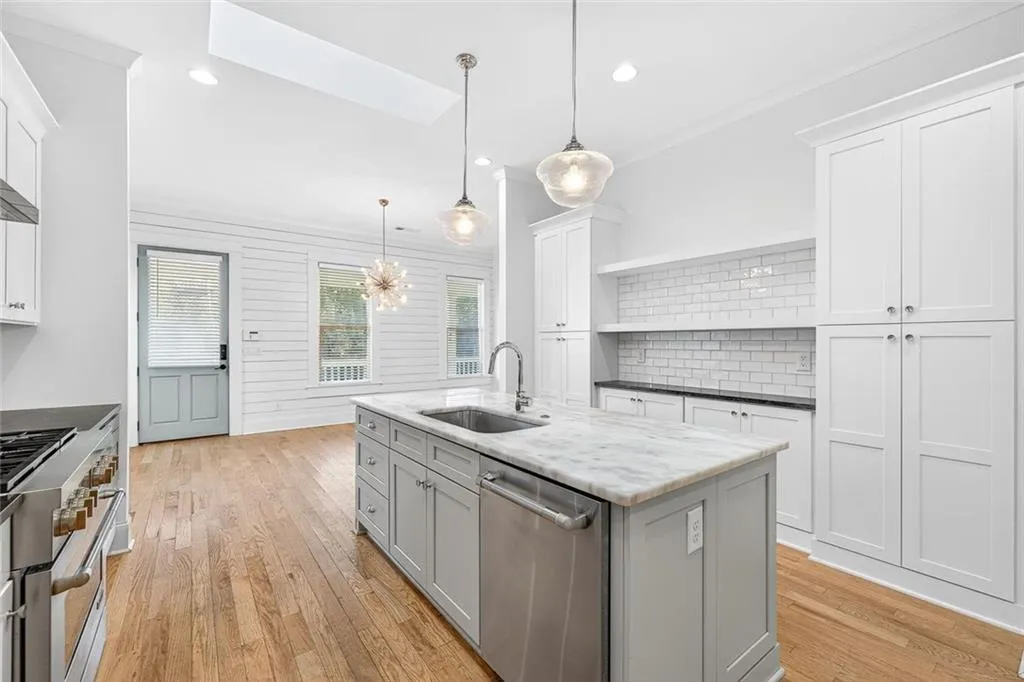 Atlanta, Georgia 30312, United States, 3 Bedrooms Bedrooms, ,2 BathroomsBathrooms,Residential,Active,204891