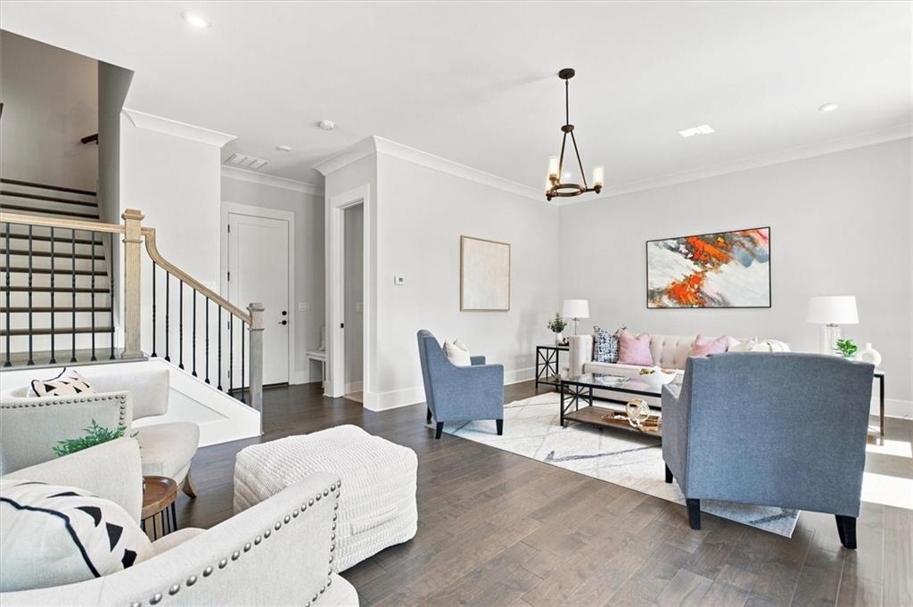 560 Maplewood Drive