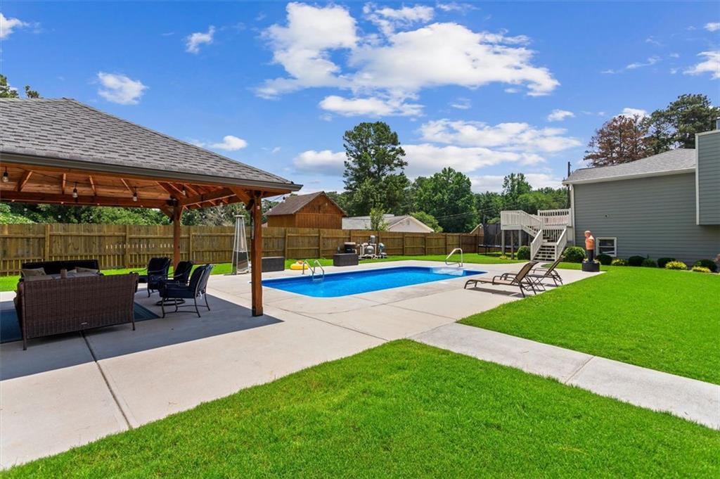 4446 LAMAR Drive
